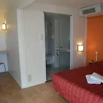 Premiere Classe Hotel 2*