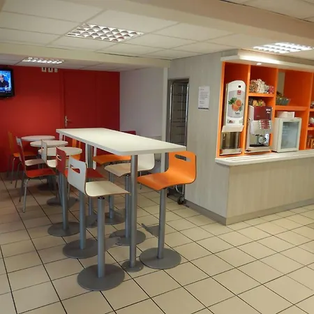 Premiere Classe Hotel 2*