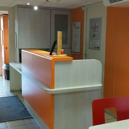 比亚里茨普瑞米尔经典酒店 酒店 2*